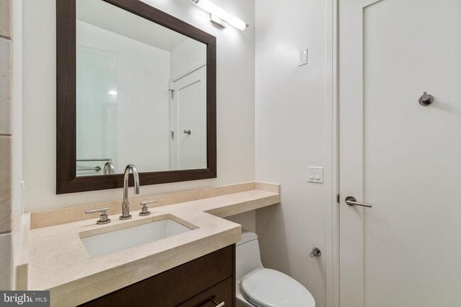 Building Photo - 1414 S Penn Square