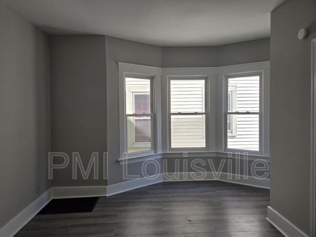 Building Photo - 607 N 39th St