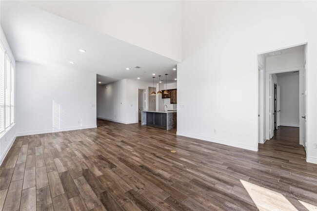 Building Photo - 3710 Highcliffe Dr