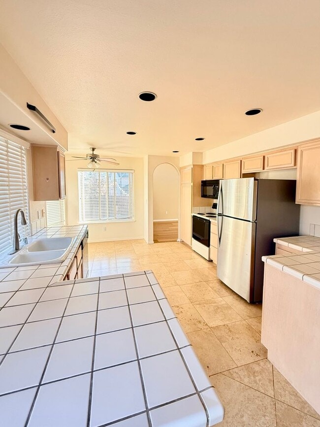 Building Photo - Elegant 4 Bedroom, 3 Bathroom Home in Northwest Reno – 2,117 sq ft