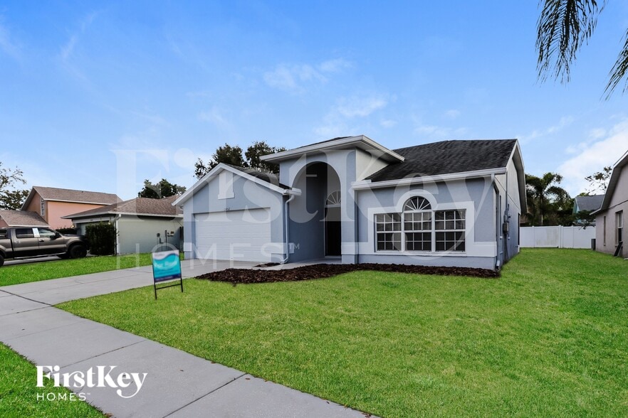 Building Photo - 13452 Beechberry Dr