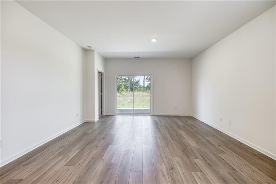 Building Photo - 49 Kestrel Dr