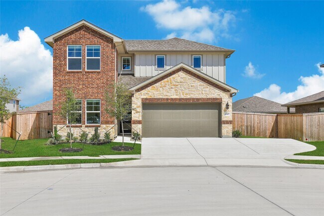 Building Photo - 12107 Willow Holw Ln