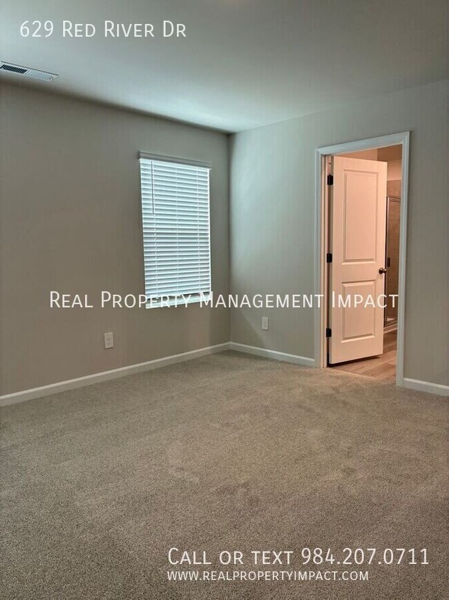 Building Photo - 629 Red River Dr