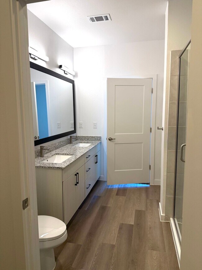 Building Photo - 13220 Farm to Market Road 973 Apt #10108, ...