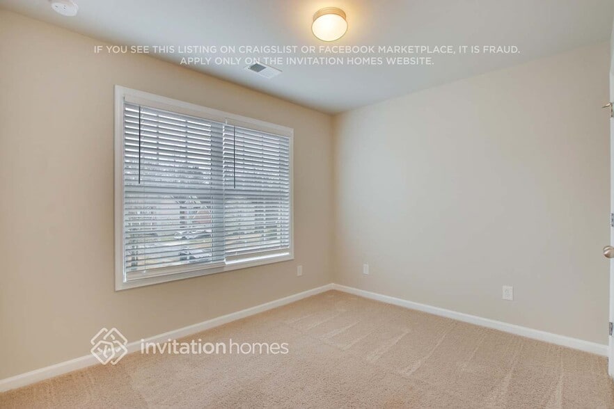 Building Photo - 2240 Bonny Glen Cir