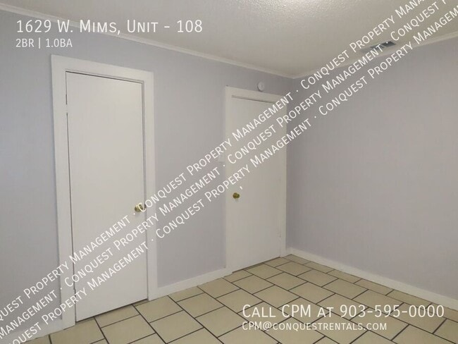 Building Photo - 1629 W Mims St