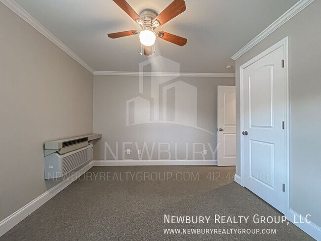 Building Photo - 305 San Juan Dr