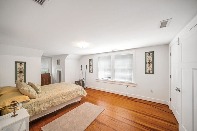 Building Photo - Spacious 3BR House in Tarboro