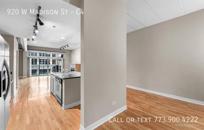 Building Photo - 920 W Madison St