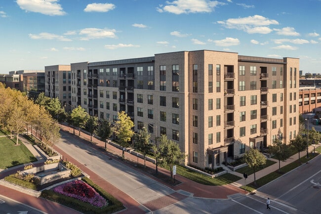 Building Photo - Apartments at the Yard: Devon