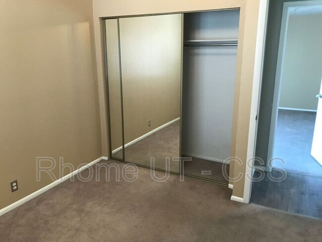 Building Photo - 4633 S Quail Vis Cv