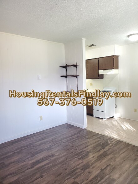 Building Photo - 128 E Foulke Ave