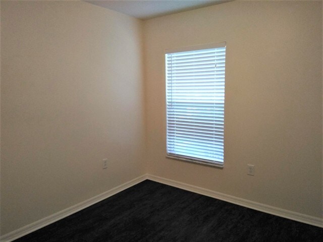 Building Photo - 1443 Baythorn Dr