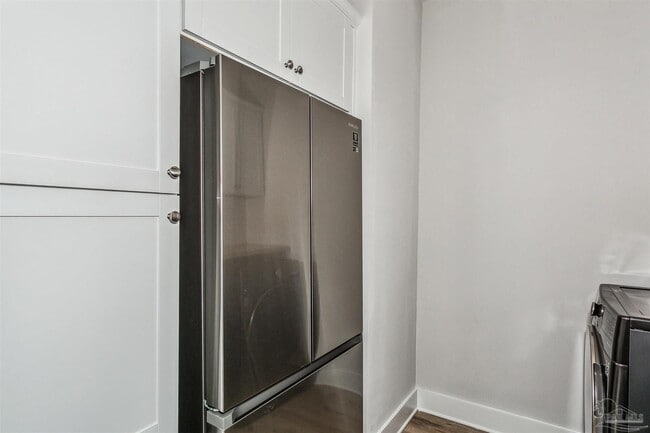 Building Photo - 3285 Southwind Dr