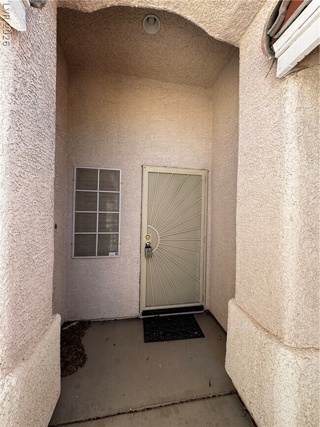 Building Photo - 1404 Laughing Larkspur Ave