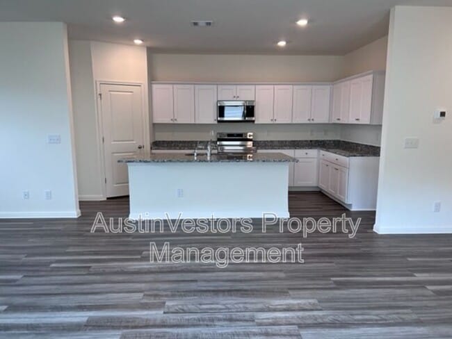 Building Photo - 130 Rubrum Rd