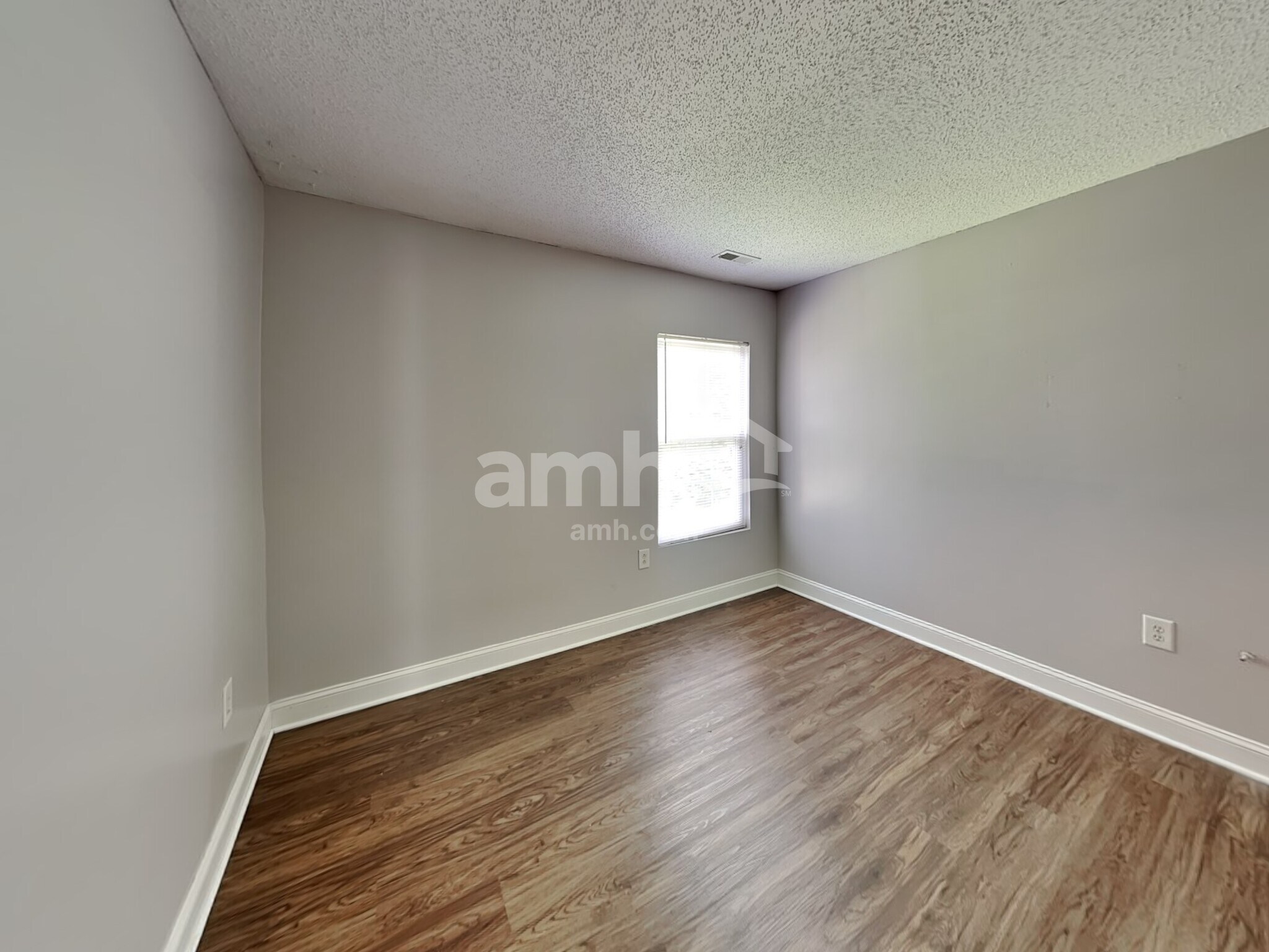 Building Photo - 312 Lameshur Ln