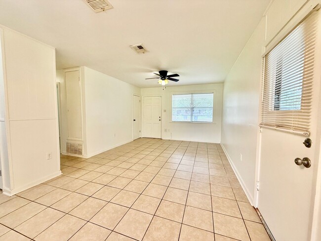 Building Photo - Home For Lease