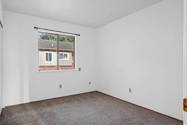 Building Photo - Comfortable 3-Bedroom Home for Rent in Central Davis