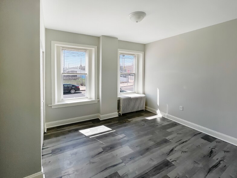 Building Photo - 1101 N 41st St