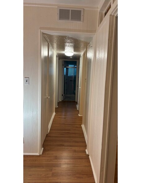 Hallway leading to bath & bedrooms - 8095 Monroe Blvd