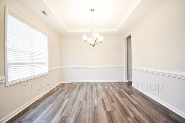 Building Photo - 114 Welborn St