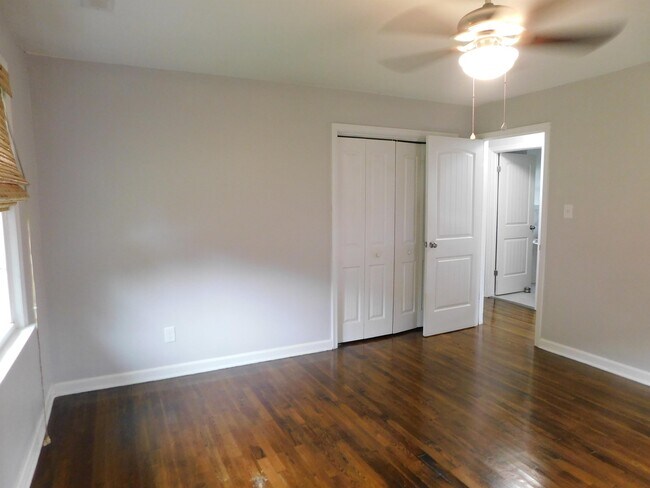 Building Photo - 13940 Ramblewood Dr