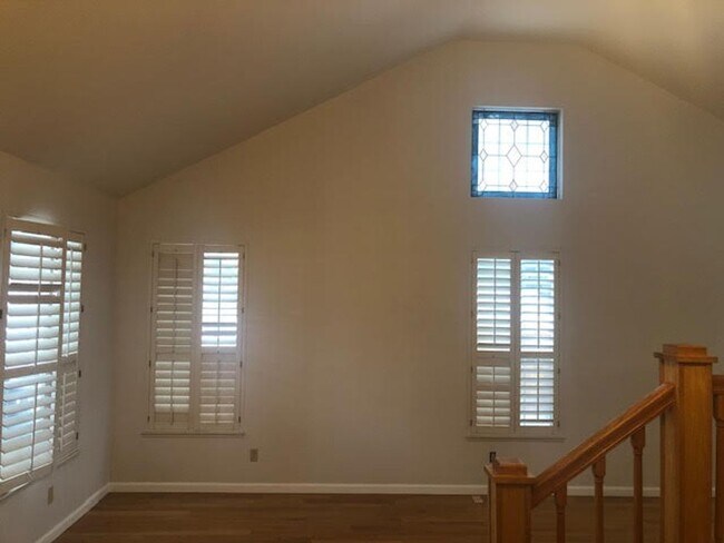 Building Photo - 4185 Falling Water Dr