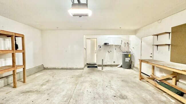 Building Photo - 5751 Galloway Pl