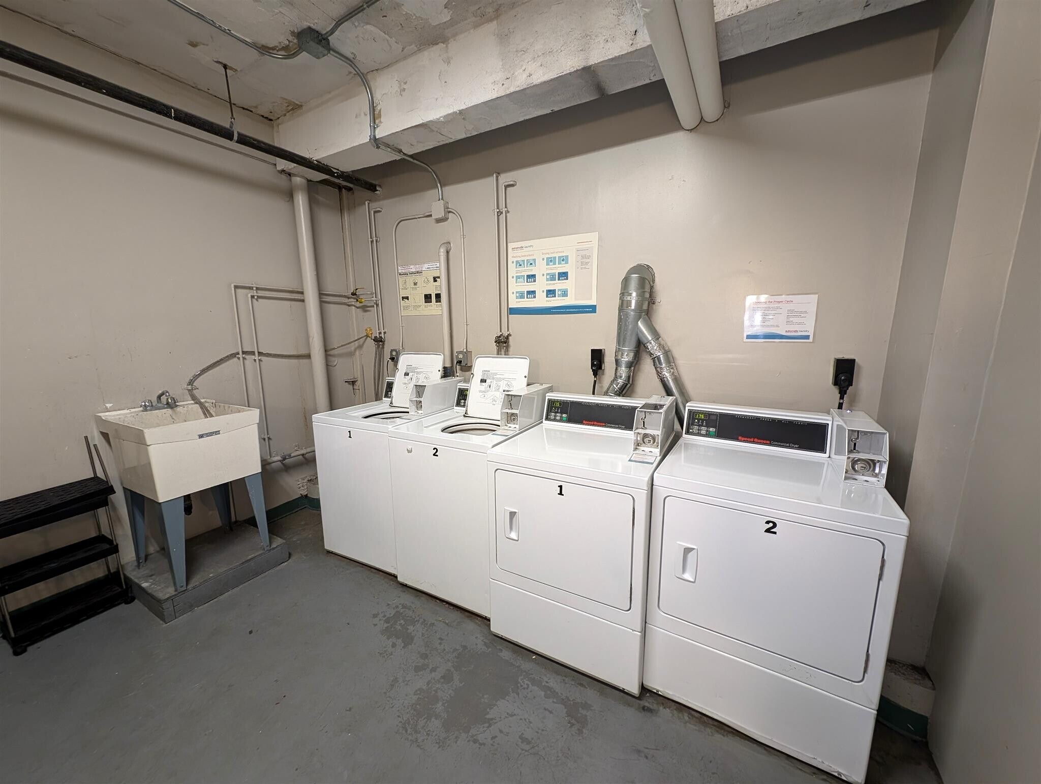 Building Photo - 17 Pearl St