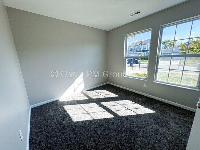 Building Photo - 4258 Buck Creek Dr