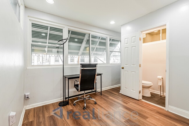 Building Photo - 2302 E St NE