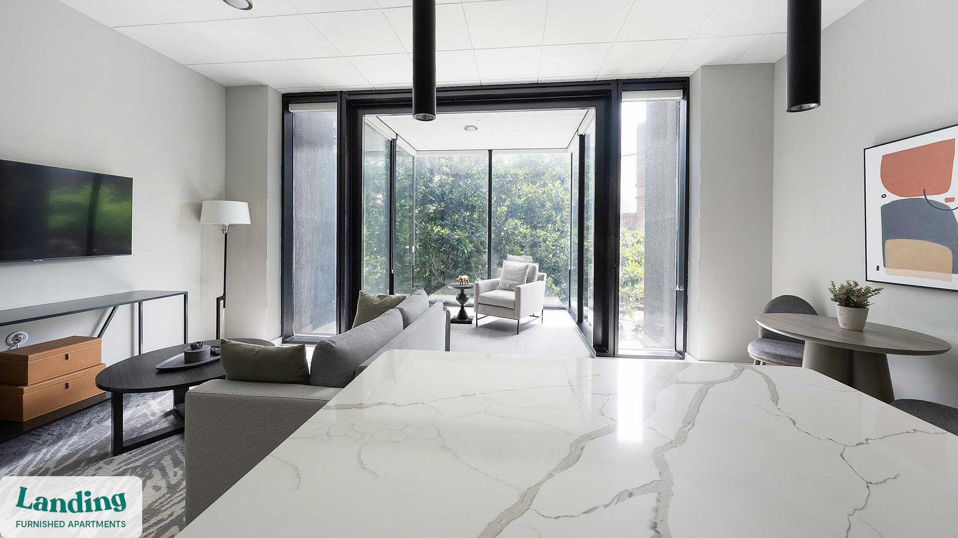 Building Photo - 600 19th St N