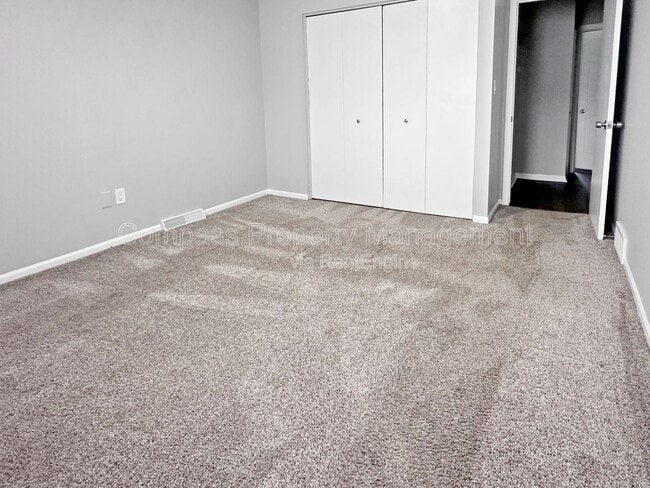 Building Photo - 2071 Andrew St SE