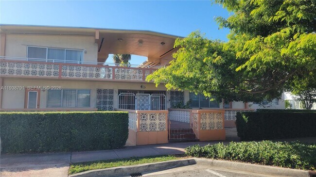 Building Photo - 1050 Pennsylvania Ave