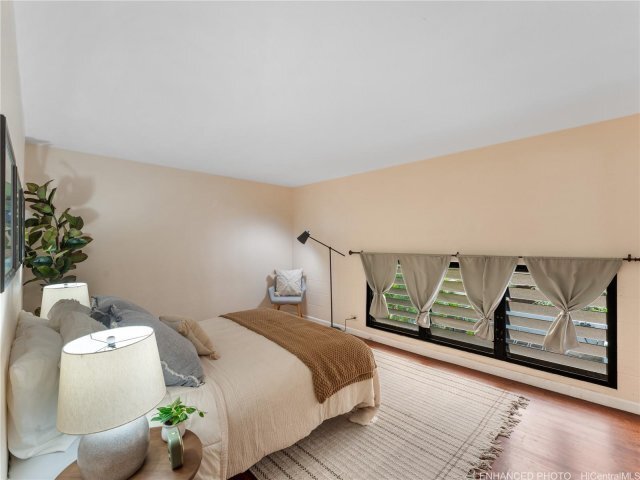 Building Photo - 1541 Dominis St