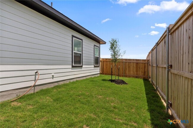 Building Photo - 149 Cutleaf