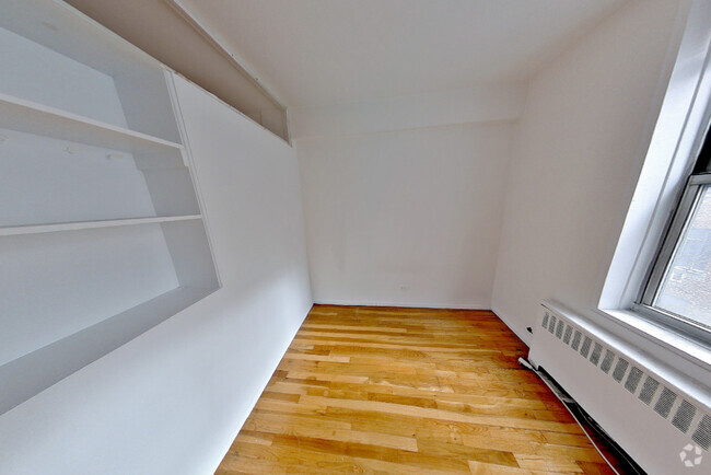 Building Photo - 340 E 58th St