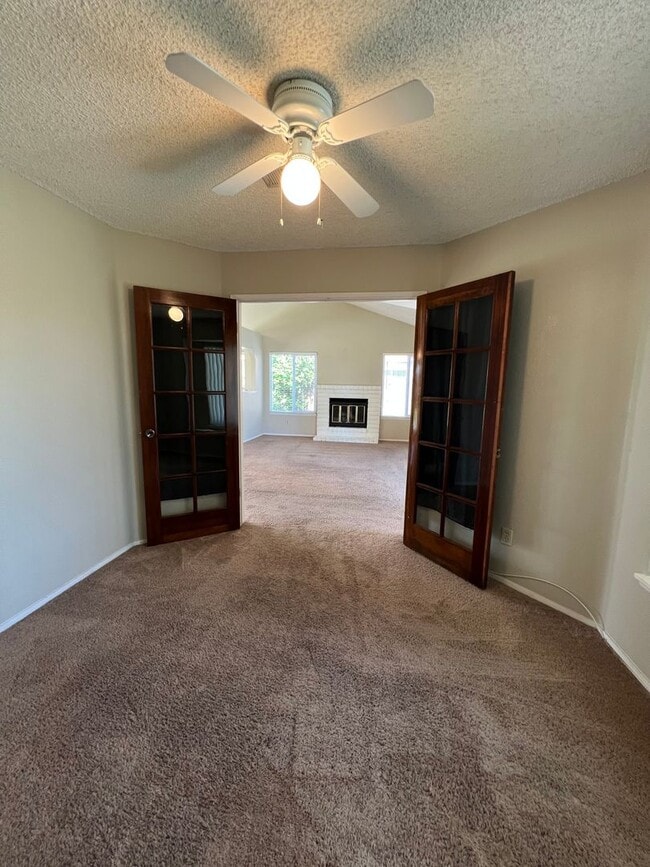 Building Photo - 4717 Tobin Rd