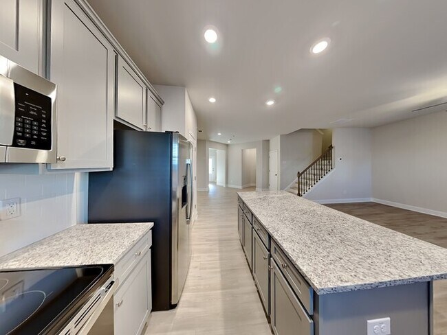 Building Photo - Beautiful Townhome 3 Bedroom 2.5 Bath Located in Canton, GA!!