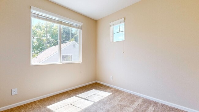 Building Photo - Coming Soon! Beautiful 3 bedroom 2.5 bath ...
