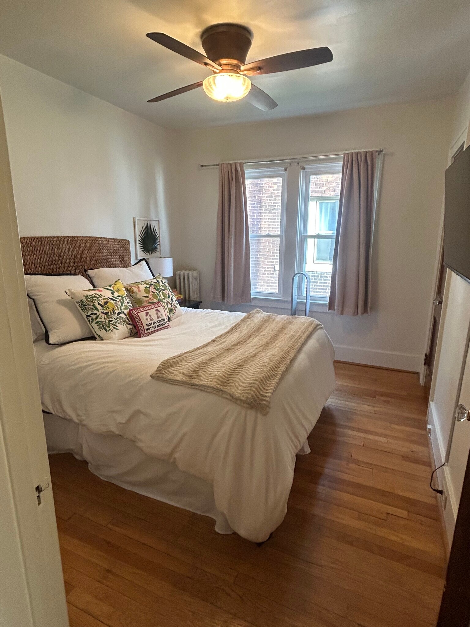 Building Photo - 997 Nottingham Rd