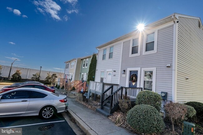 Building Photo - 2917 Hickory Leaf Way