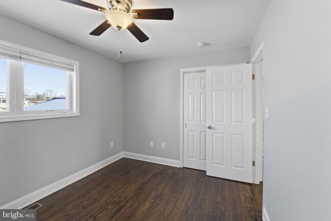 Building Photo - 38 Vine Way