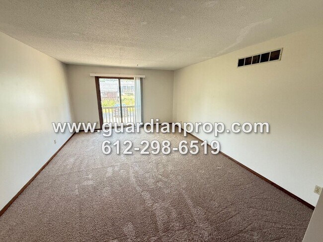 Building Photo - 2289 11th Ave E