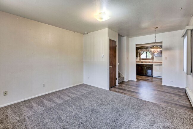 Building Photo - 3 Bedroom Duplex in West Fort Collins