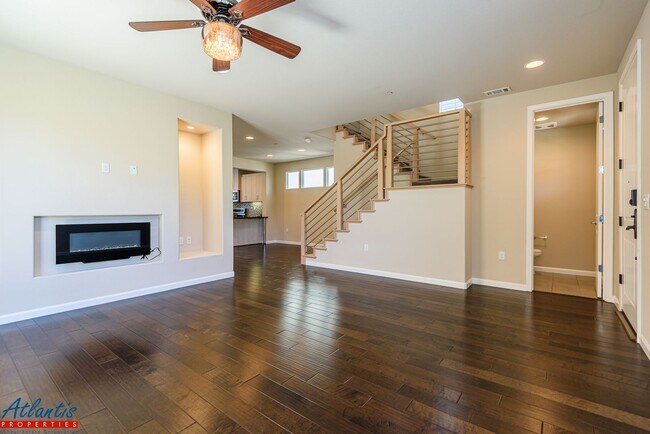 Building Photo - Beautiful Home | Central A/C | E.V. Charger