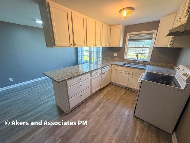 Building Photo - 104 Jackson Rd