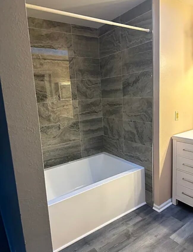 Building Photo - 1827 S Pitkin Cir